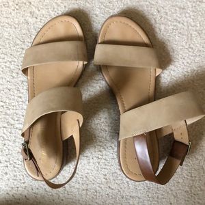 Nude heels/wedges